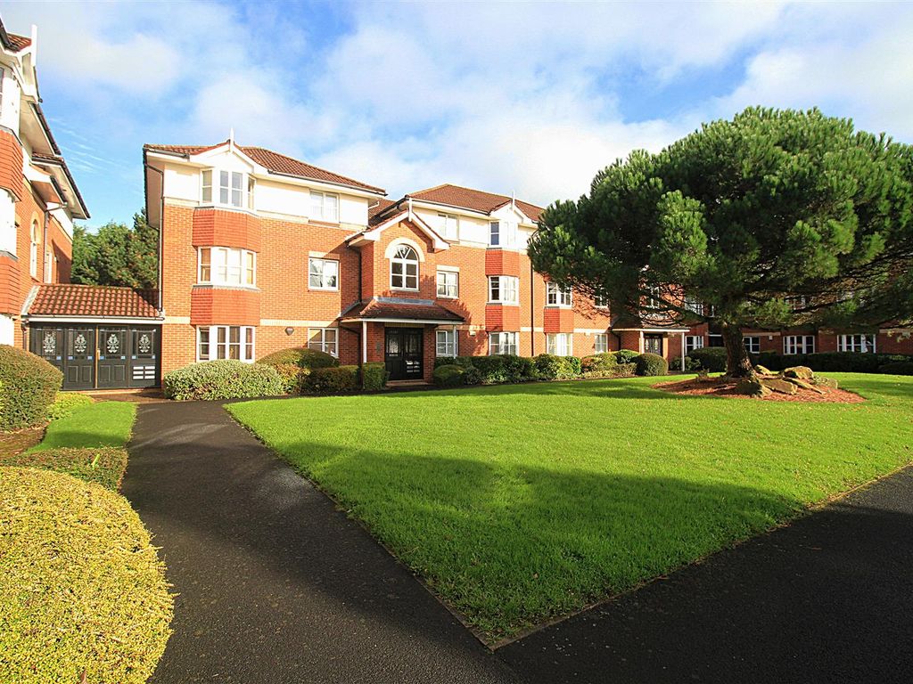 2 bed flat for sale in Ringstead Drive, Wilmslow SK9, £200,000 Zoopla