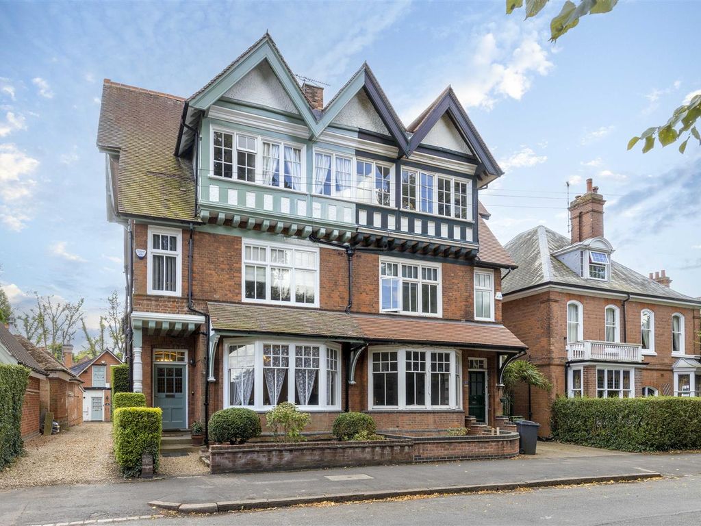 5 bed semidetached house for sale in Knighton Drive, Stoneygate