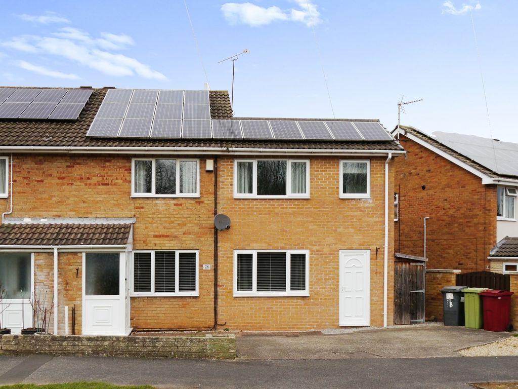 3 bed semidetached house for sale in Ridgeway, Clowne, Chesterfield