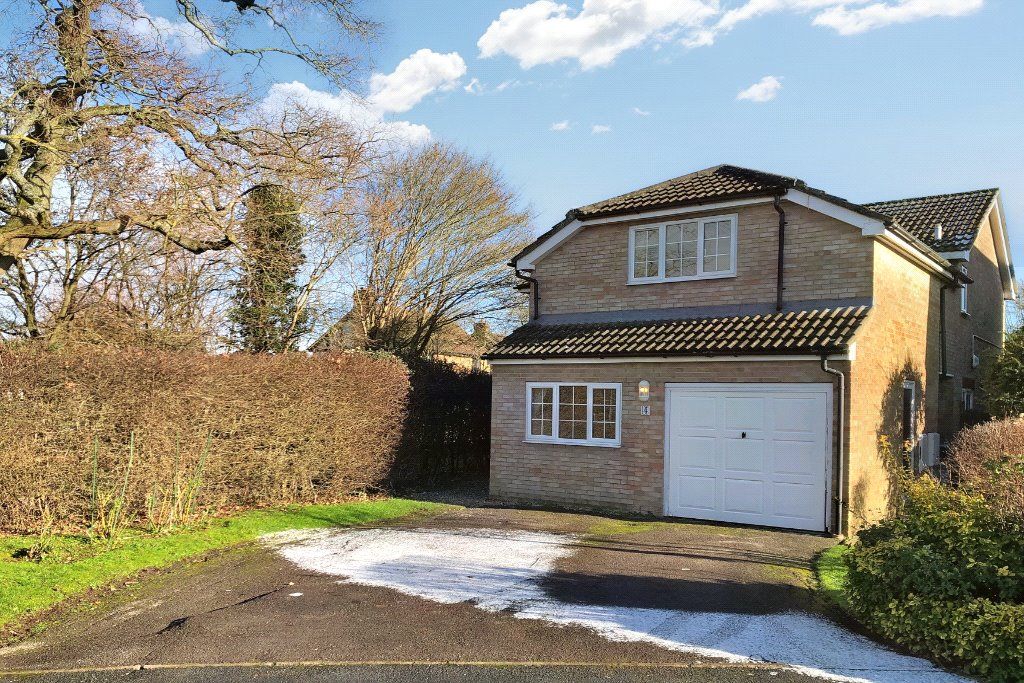 5 bed detached house for sale in Hillyard Close, Grange Park, Swindon