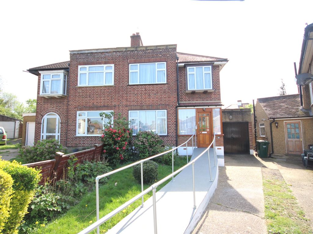 3 bed semidetached house for sale in Alders Road, Edgware, Middx HA8