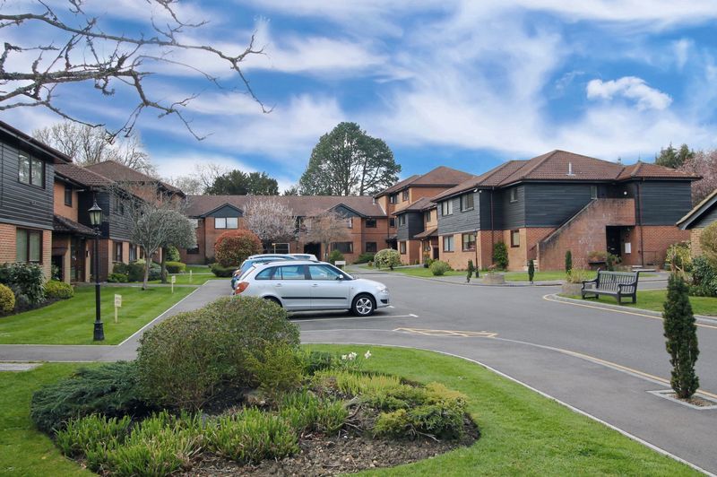 2 bed flat for sale in Heathside Court, Tadworth Street, Tadworth KT20 Zoopla