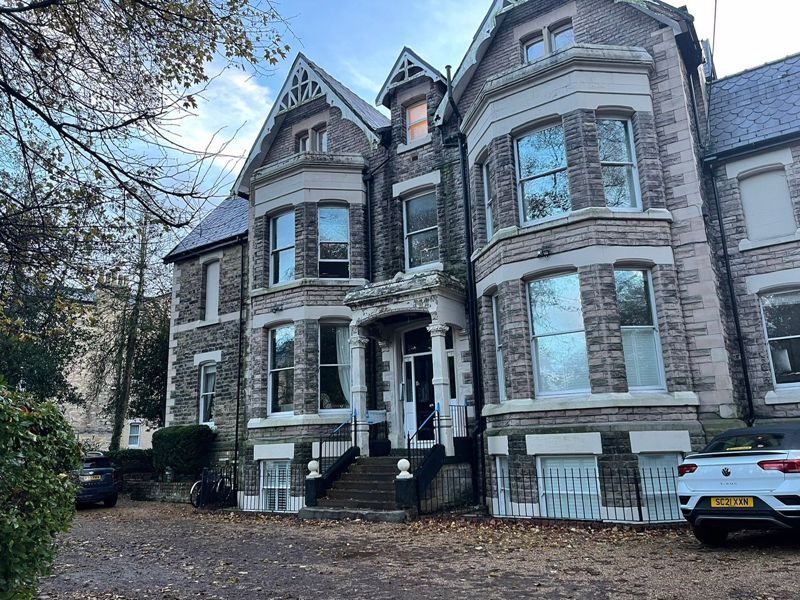 2 bed flat to rent in Livingston Drive South, Aigburth, Liverpool L17, £1,100 pcm Zoopla