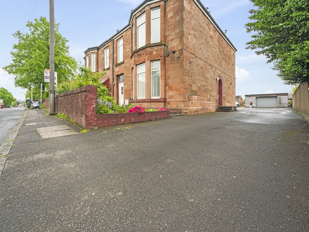 4 bed semidetached house for sale in Carmyle Avenue, Mount Vernon