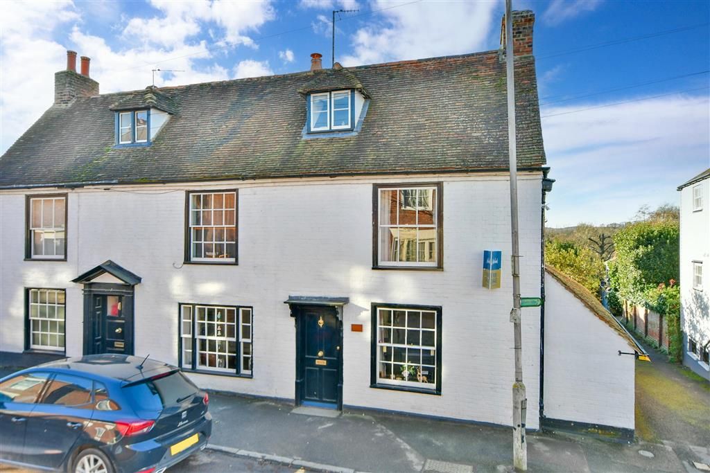 3 bed semidetached house for sale in The Street, Boughton, Nr