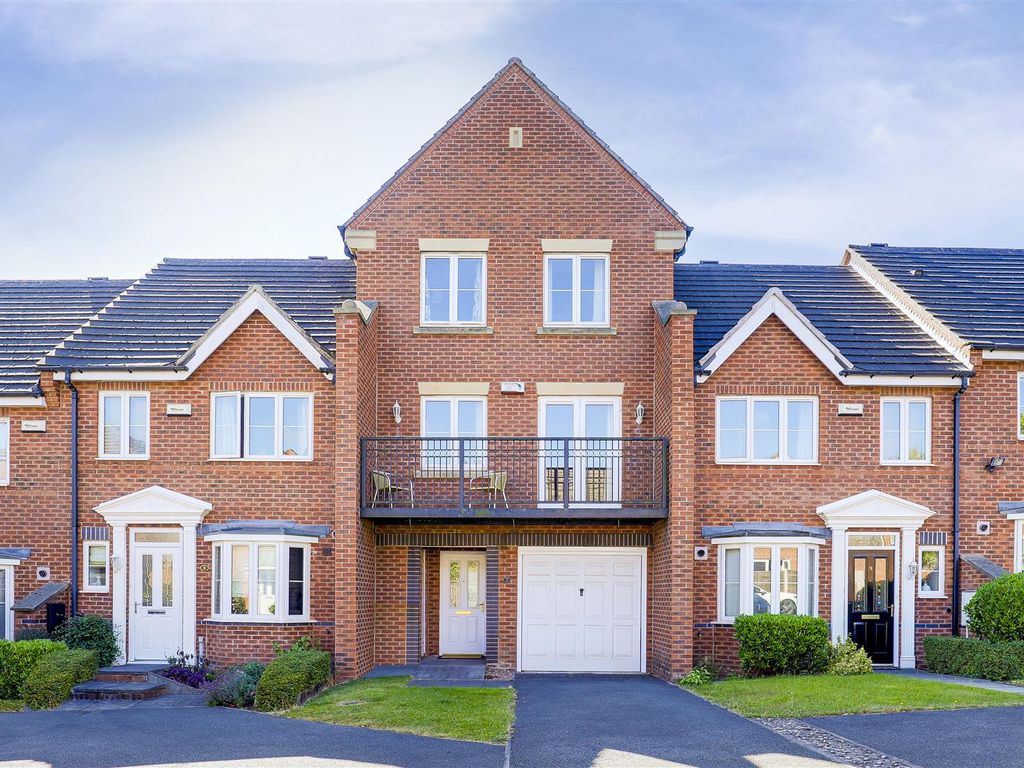 4 bed terraced house for sale in City View, Mapperley, Nottinghamshire
