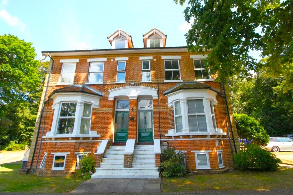 1 bed flat to rent in Abbey Hill, Netley Abbey, Southampton SO31, £850