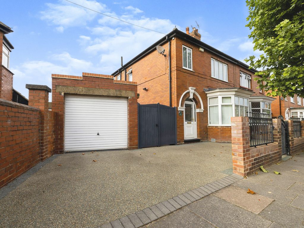 3 bed semidetached house for sale in Reynolds Street, Cleethorpes DN35