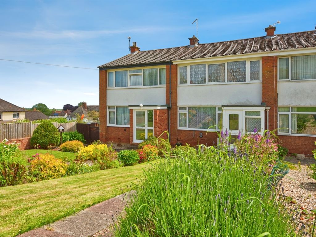 3 bed terraced house for sale in Staunton Road, Minehead TA24, £250,000