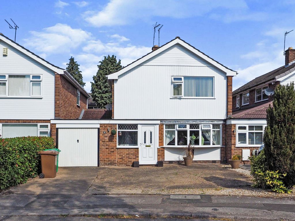 4 bed linkdetached house for sale in Brookside Avenue, Nottingham