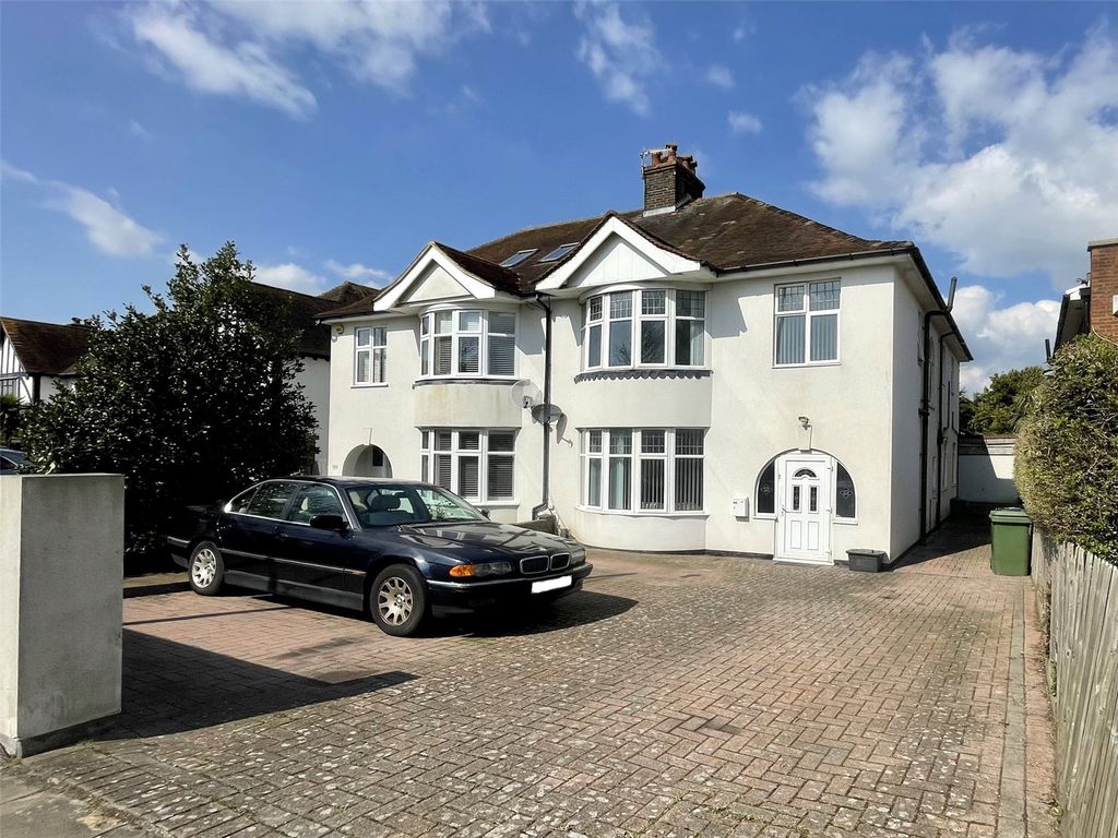 4 bed semidetached house for sale in New Church Road, Hove, East