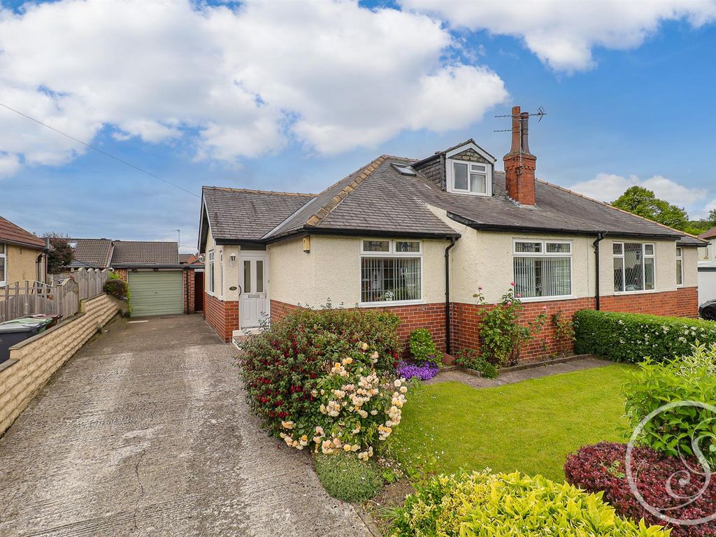 3 bed semidetached bungalow for sale in Barrowby Road, Leeds LS15 Zoopla
