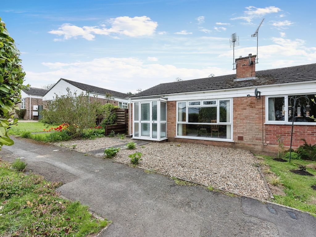 2 bed semidetached bungalow for sale in Whitby Road, Bury St. Edmunds
