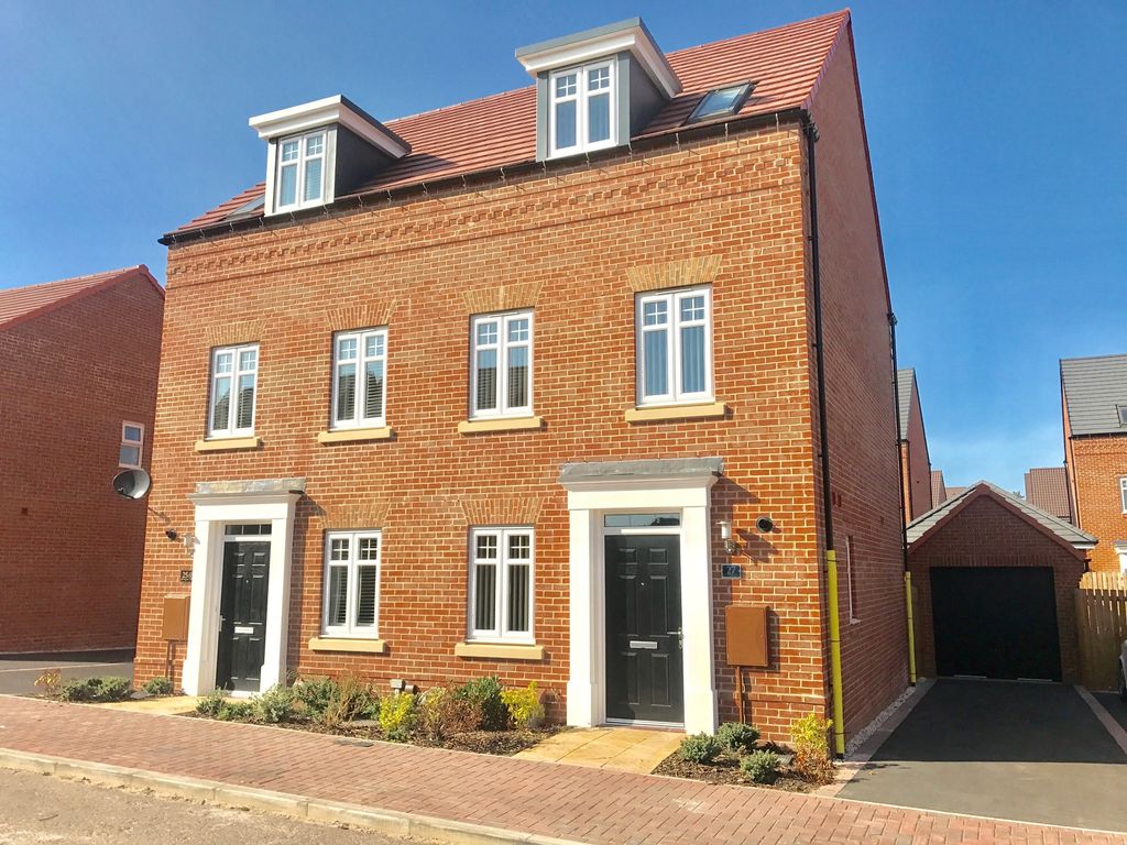 4 bed semidetached house to rent in Red Admiral Road, Gateford