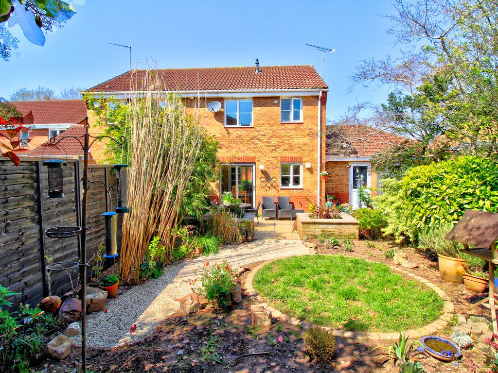 3 bed semidetached house for sale in Cave Grove, Bristol BS16 Zoopla