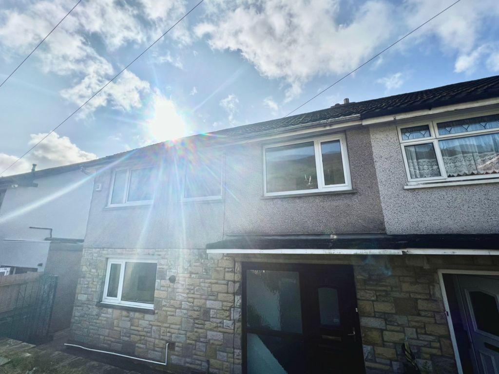 3 bed semidetached house to rent in Sycamore Drive, Tonypandy CF40, £850 pcm Zoopla