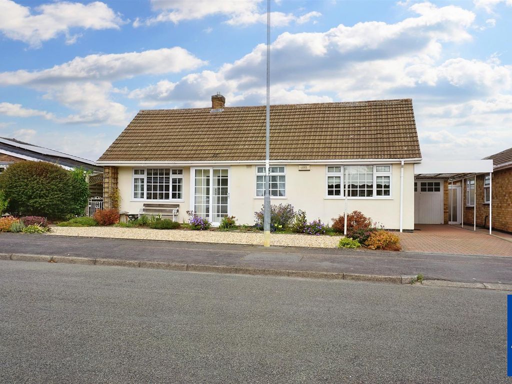 2 bed detached bungalow for sale in Fern Crescent, Groby, Leicester LE6