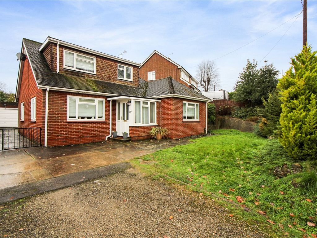 4 bed bungalow for sale in Robin Hood Lane, Chatham, Kent ME5 Zoopla