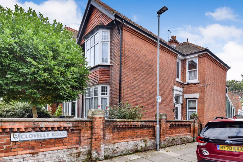 4 bed semidetached house for sale in Goldsmith Avenue, Southsea PO4, £