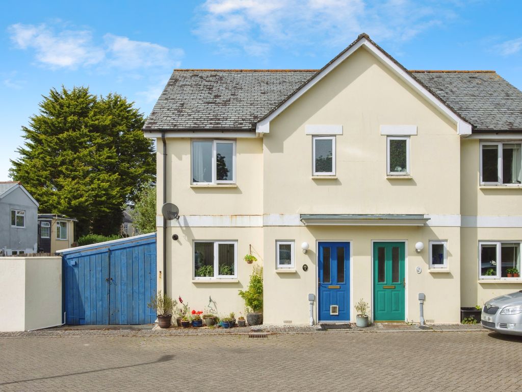 3 bed semidetached house for sale in Abbey Mews, St. Marys Road