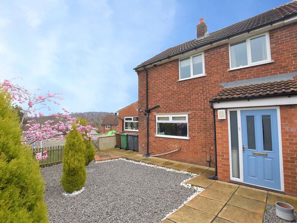 3 bed semidetached house for sale in King Avenue, Horsforth