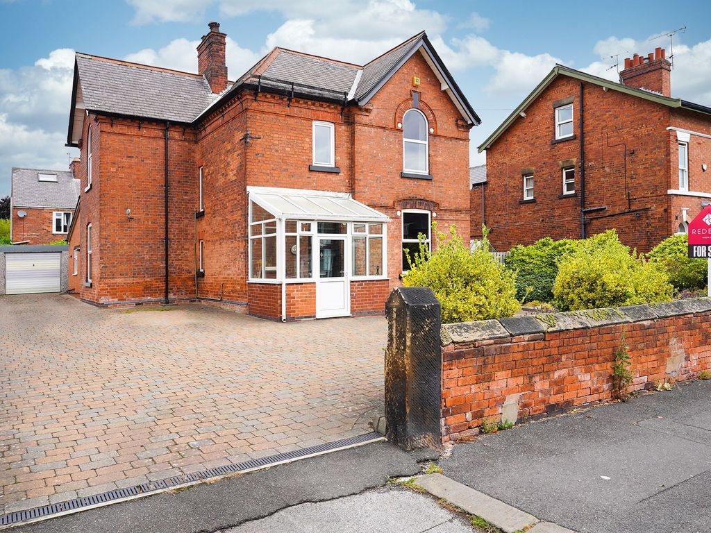 4 bed detached house for sale in Old Road, Chesterfield S40 Zoopla