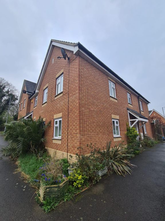 4 bed terraced house to rent in Bostocke Close, Basildon SS15 Zoopla
