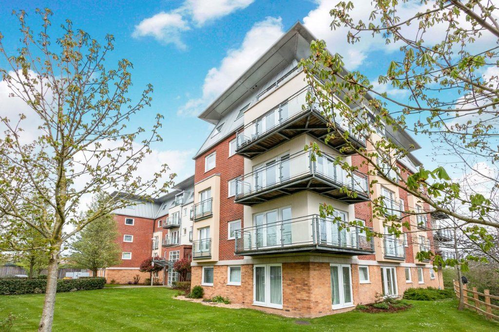 1 bed flat for sale in Winterthur Way, Basingstoke, Hampshire RG21 Zoopla