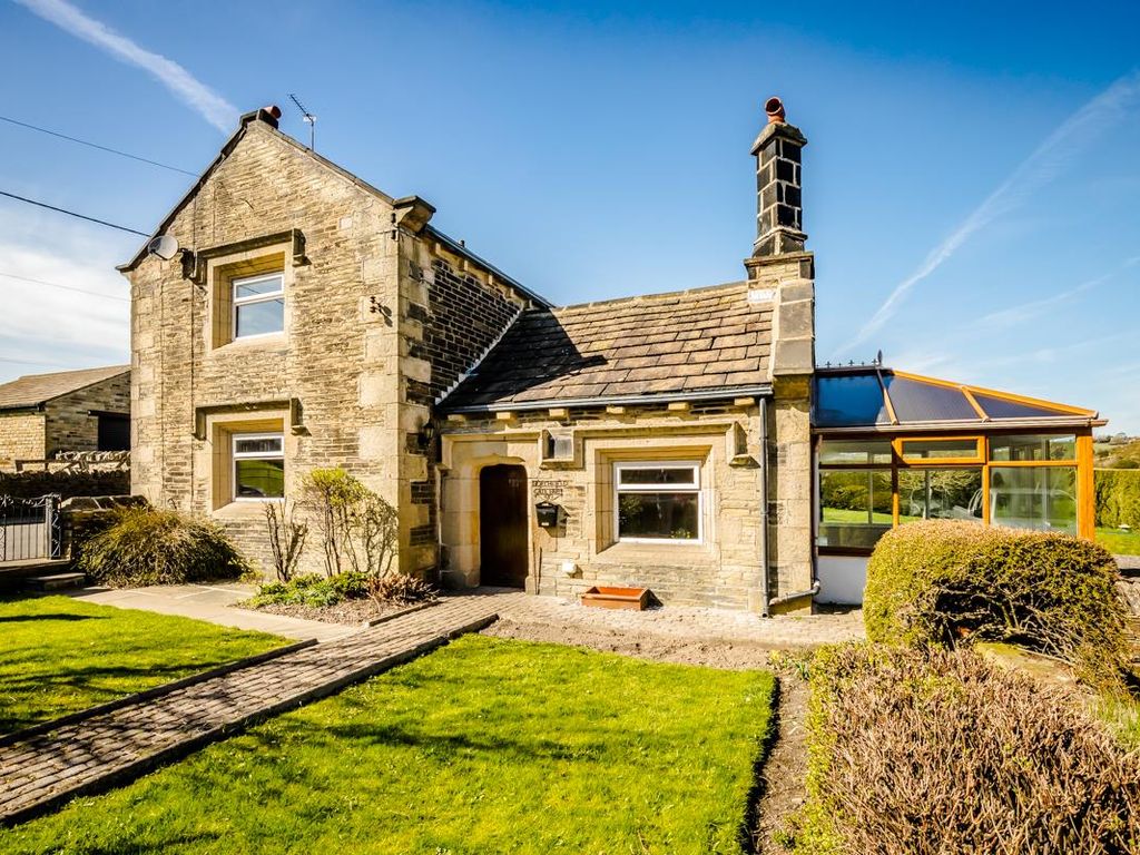 3 bed farmhouse for sale in Northfield Gate Farm, Northowram, Halifax