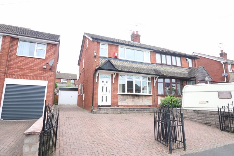 3 bed semidetached house for sale in Tonbridge Avenue, Bradeley, Stoke