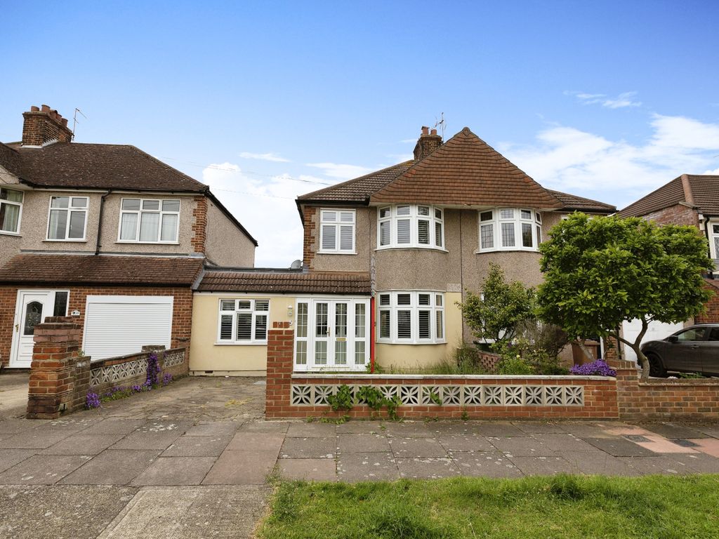 4 bed semidetached house for sale in Marechal Niel Avenue, Sidcup DA15 Zoopla