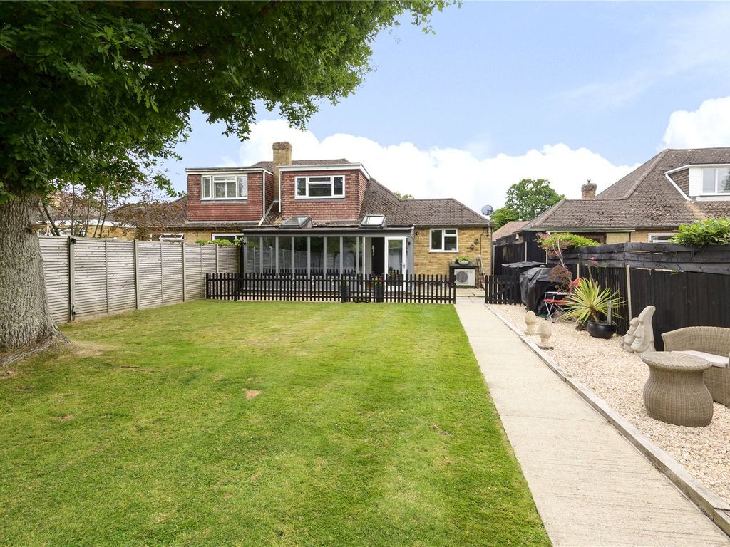 4 bed bungalow for sale in Wentworth Crescent, Ash Vale, Surrey GU12, £