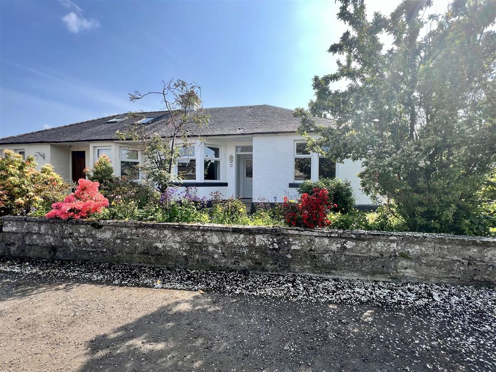 3 bed semidetached house for sale in Bowling Green Road, Strathaven