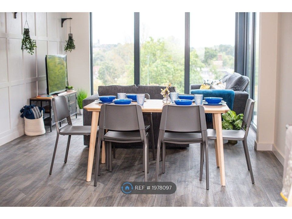 Room to rent in Church Street, Ormskirk L39, £650 pcm Zoopla