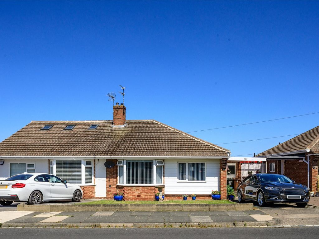 2 bed bungalow to rent in Rayleigh Drive, Woodlands Park, Wideopen