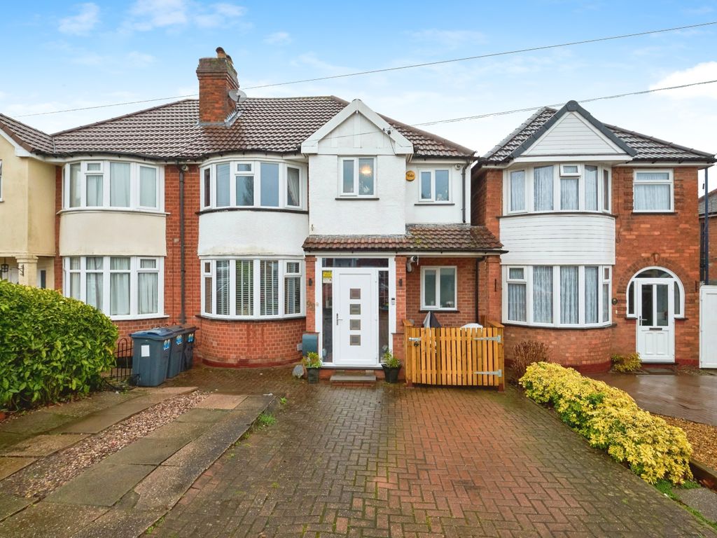 4 bed semidetached house for sale in Brays Road, Birmingham, West