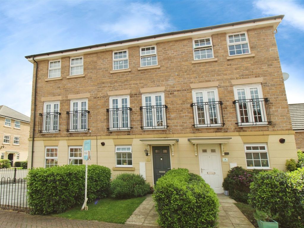 3 bed town house for sale in Coupland Square, Selby YO8, £250,000 Zoopla