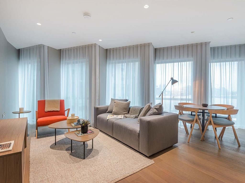 2 bed flat to rent in No.4, Upper Riverside, Cutter Lane, Greenwich