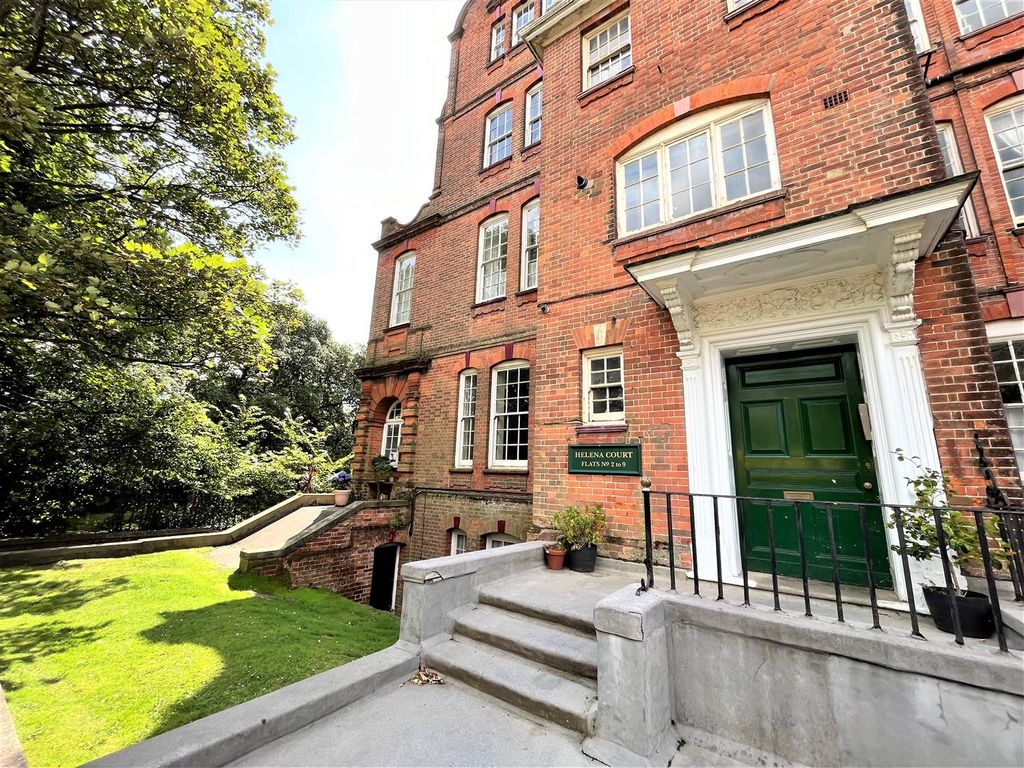 2 bed flat for sale in Pevensey Road, St. LeonardsOnSea TN38 Zoopla