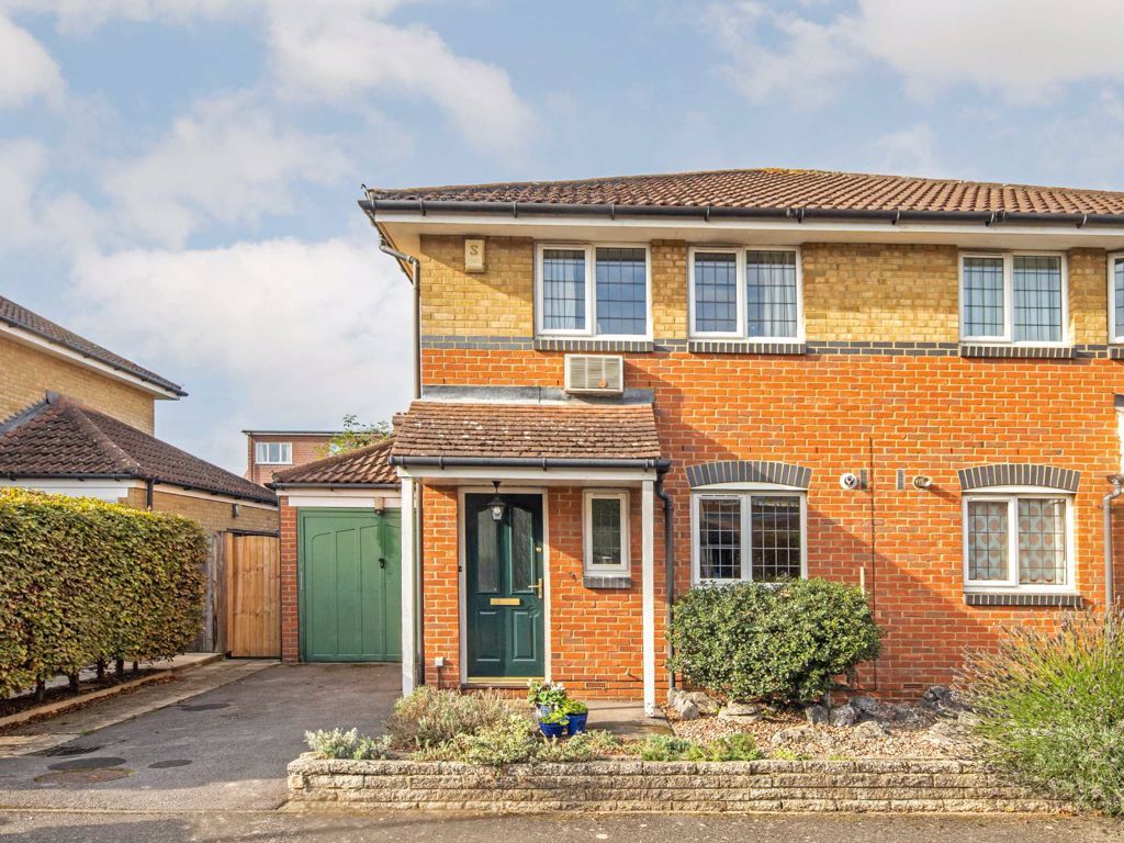 3 bed semidetached house for sale in Hastings Drive, Surbiton KT6 Zoopla