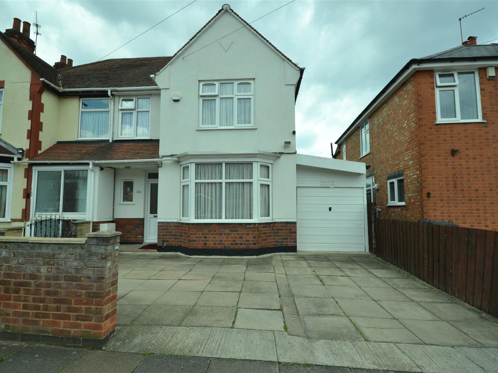 3 bed semidetached house for sale in Staveley Road, Leicester LE5 Zoopla