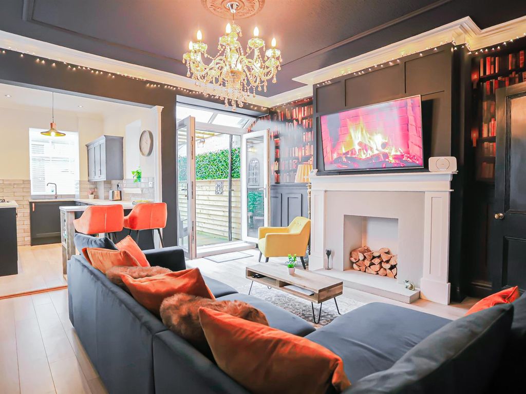 3 bed end terrace house for sale in Devonshire Street, Accrington BB5