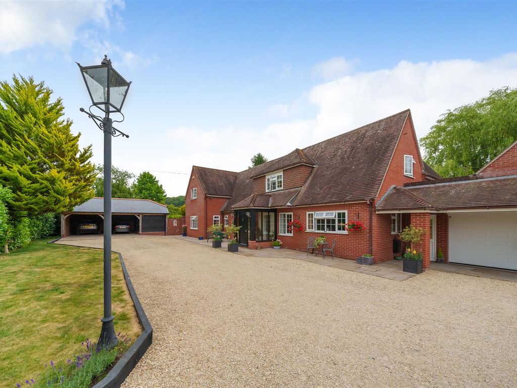 5 bed detached house for sale in Frog Lane, Shroton, Blandford Forum