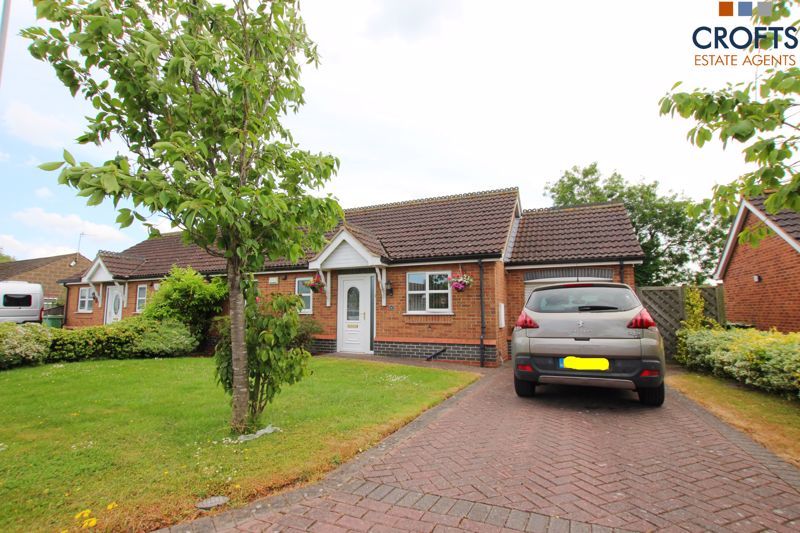 2 bed semidetached bungalow for sale in Garden Village, North
