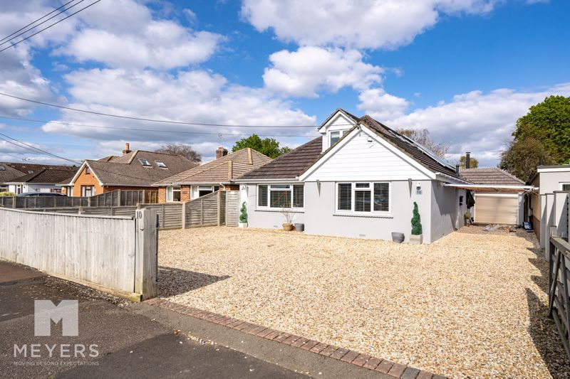 5 bed property for sale in Highfield Drive, Ringwood BH24, £700,000