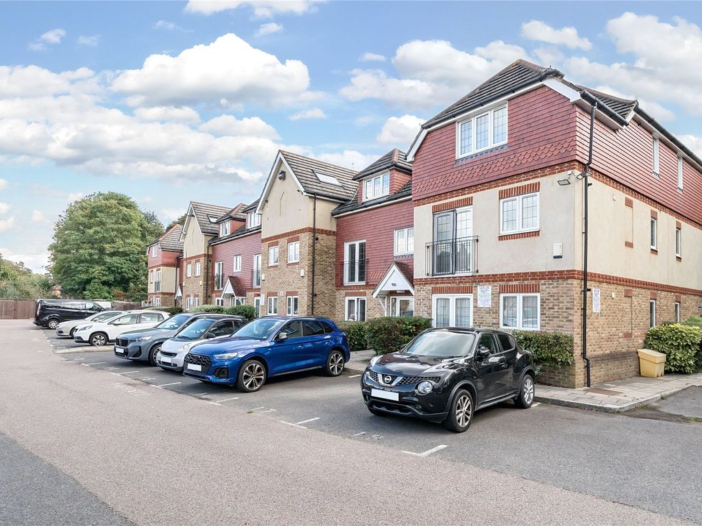 2 bed flat for sale in High Street, Orpington BR6, £128,250 Zoopla