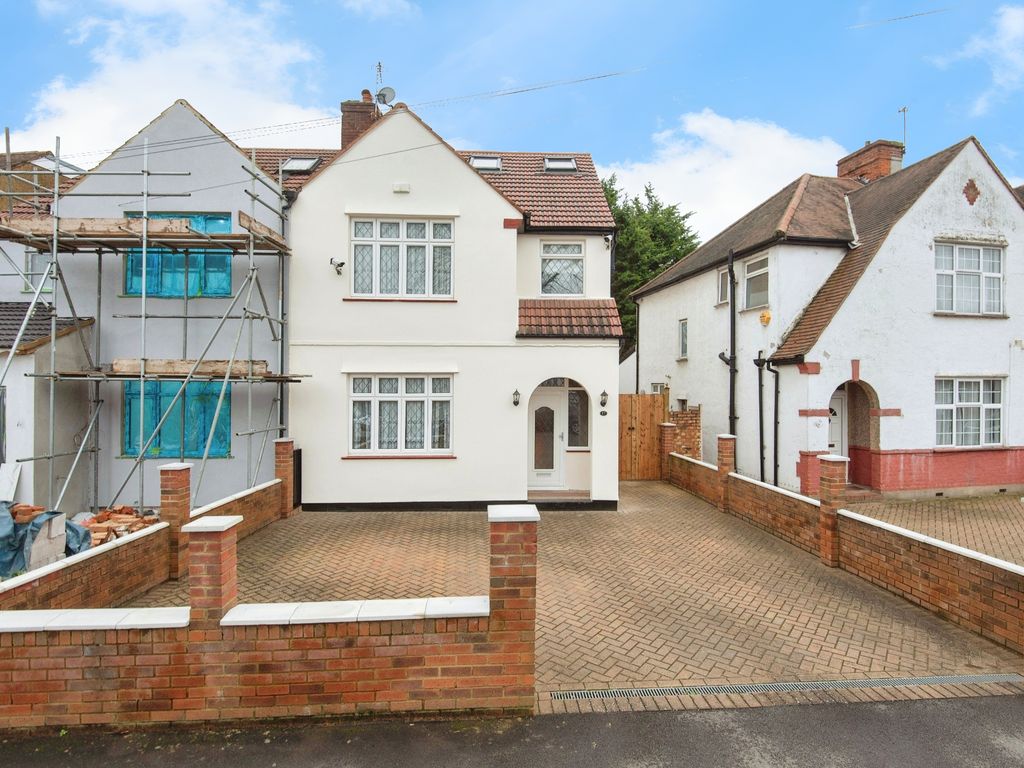 4 bed semidetached house for sale in Chatsworth Crescent, Hounslow TW3