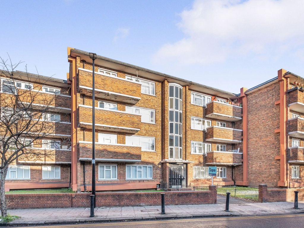 2 bed flat for sale in Armsby House Stepney Way, Aldgate, London