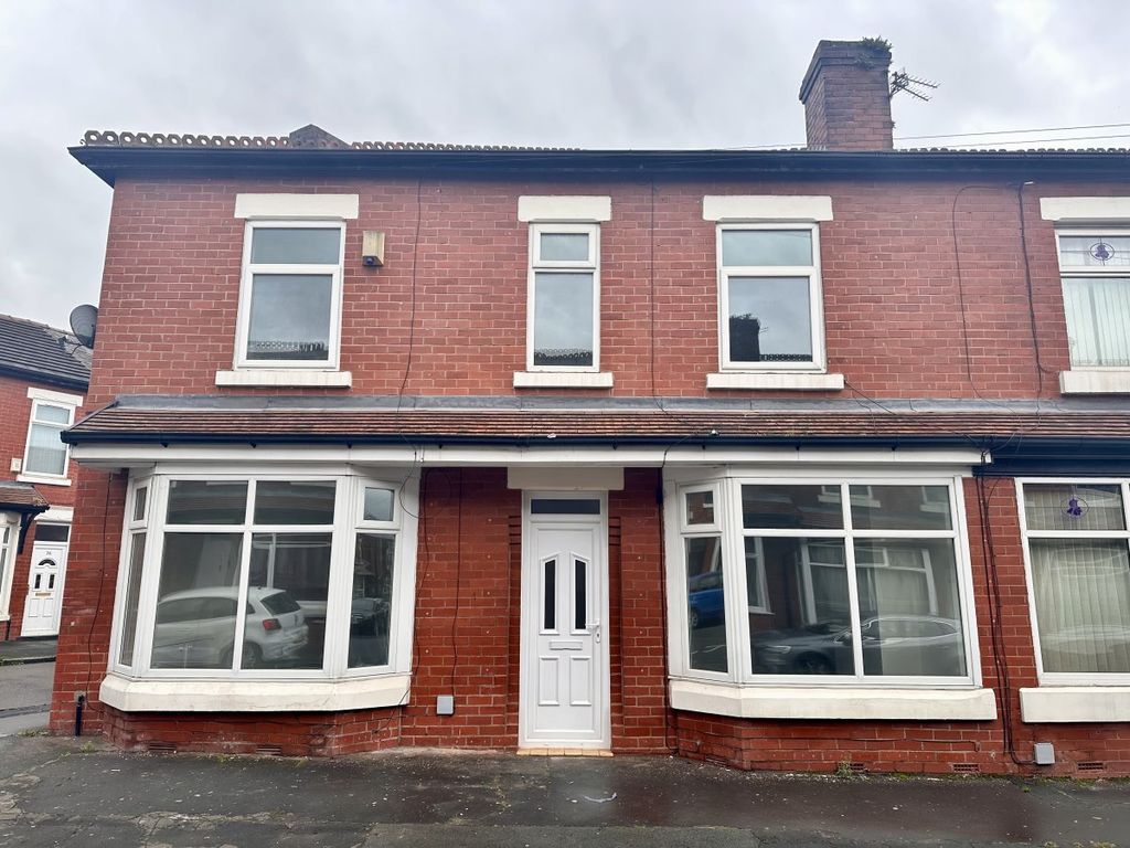 3 bed terraced house to rent in Herschel Street, Moston, Manchester M40