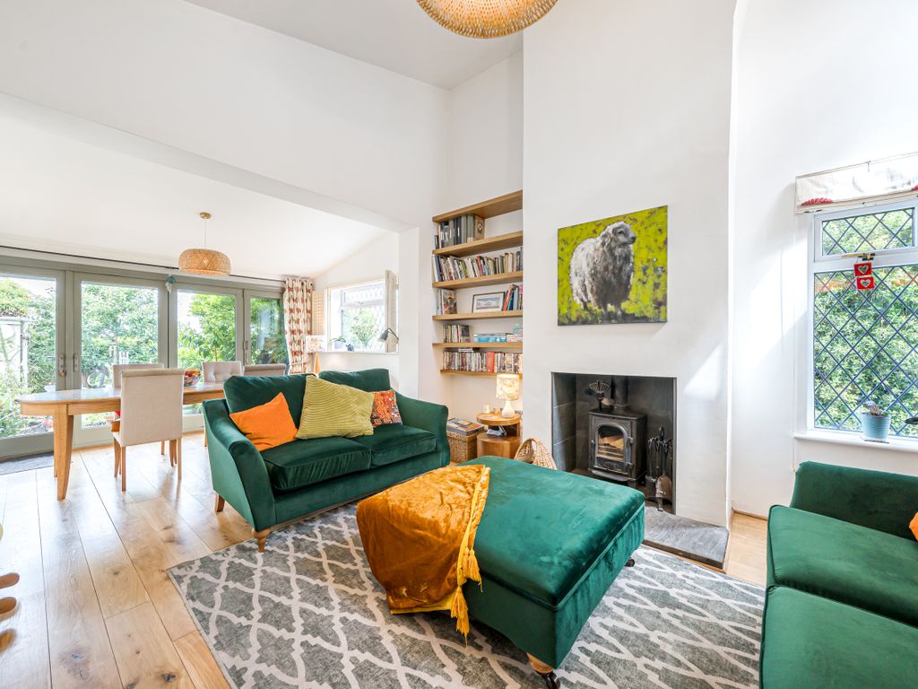 2 bed end terrace house for sale in Shutewater Hill, Hull